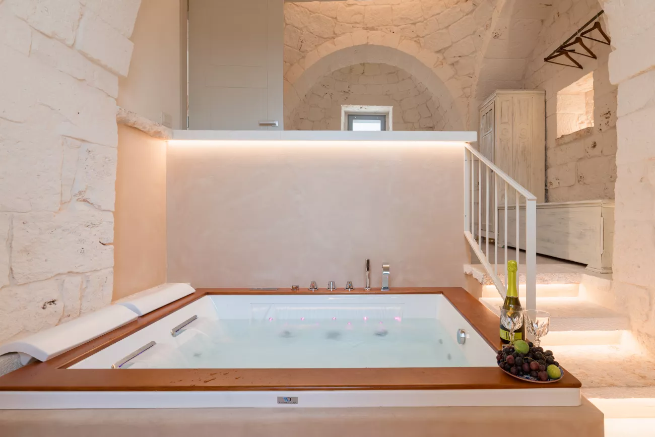 trulli valle d'itria con piscina